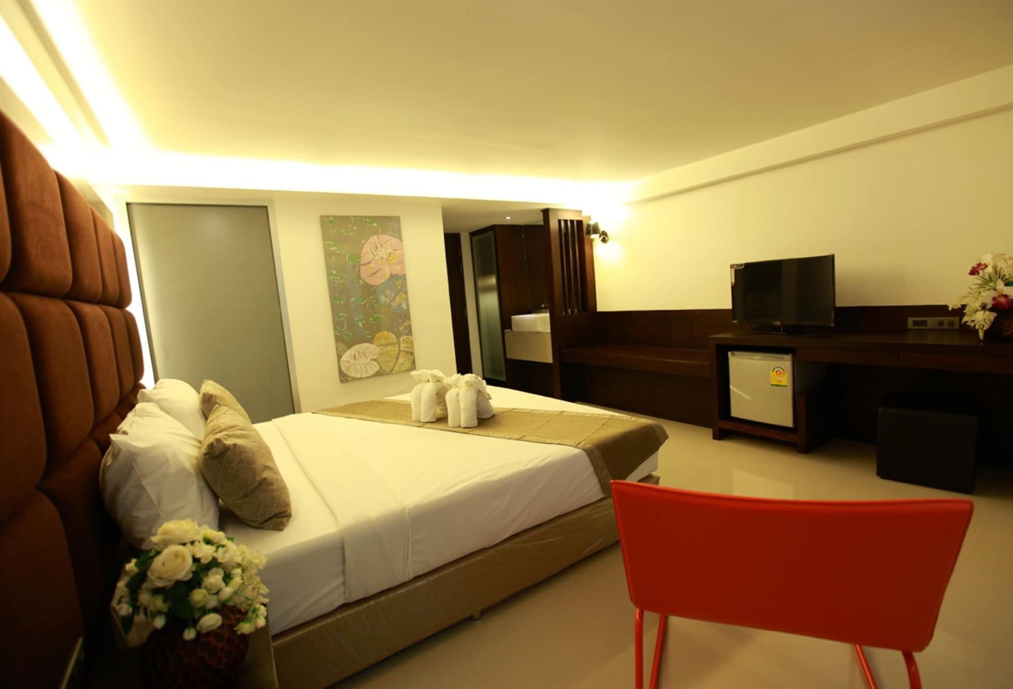 The Bangkok Major Suite Exterior photo