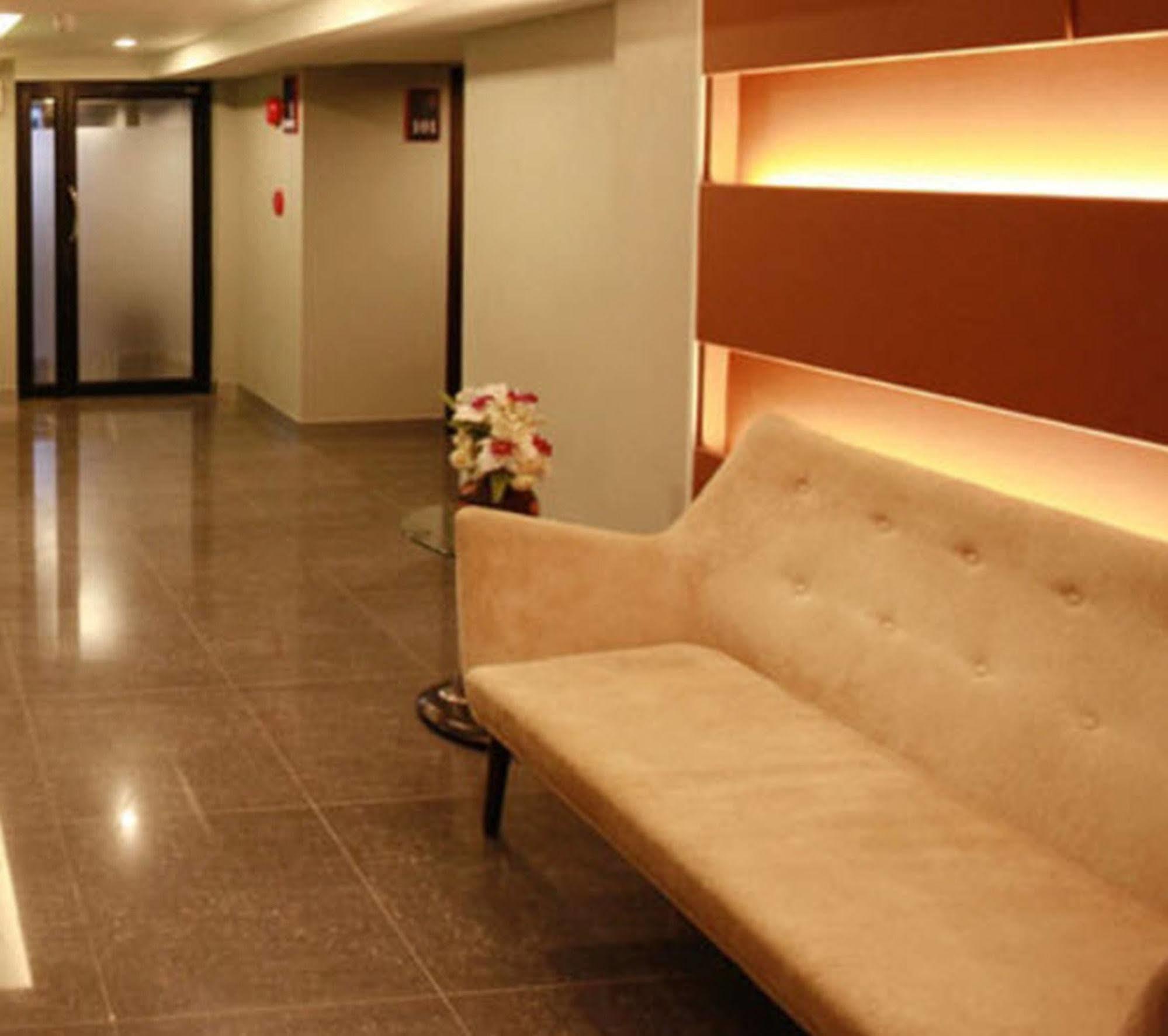The Bangkok Major Suite Exterior photo